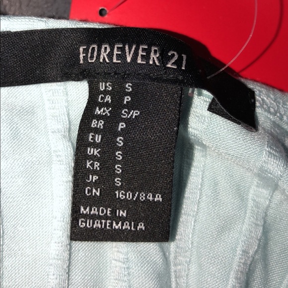 Forever 21 crop top. - Picture 3 of 3